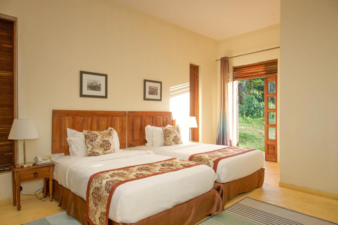 Brovad Sands Lodge Kalangala Exteriör bild