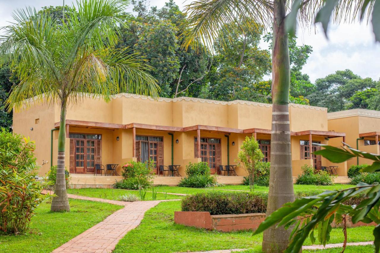Brovad Sands Lodge Kalangala Exteriör bild