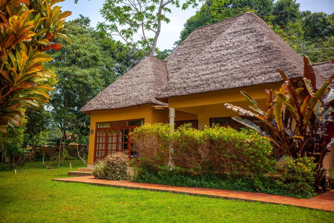 Brovad Sands Lodge Kalangala Exteriör bild