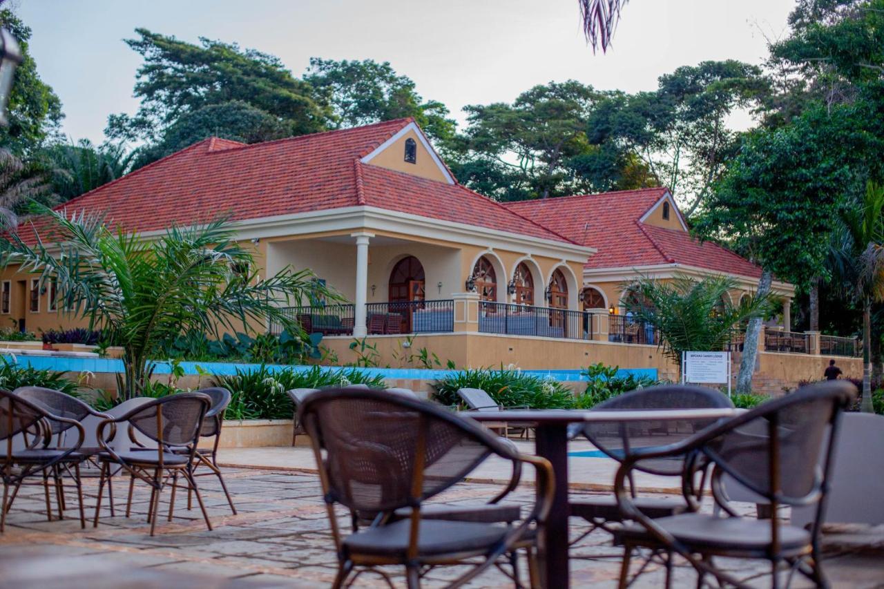 Brovad Sands Lodge Kalangala Exteriör bild