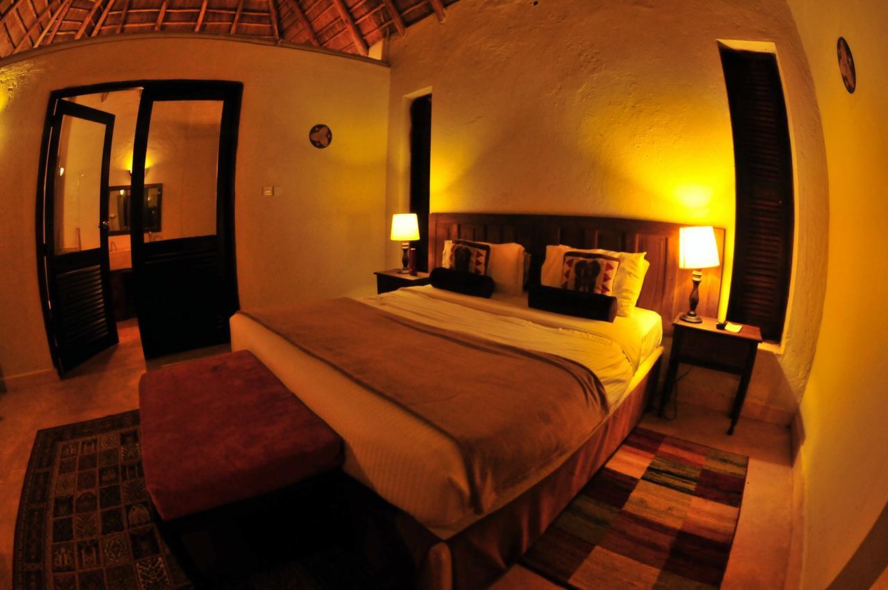 Brovad Sands Lodge Kalangala Exteriör bild