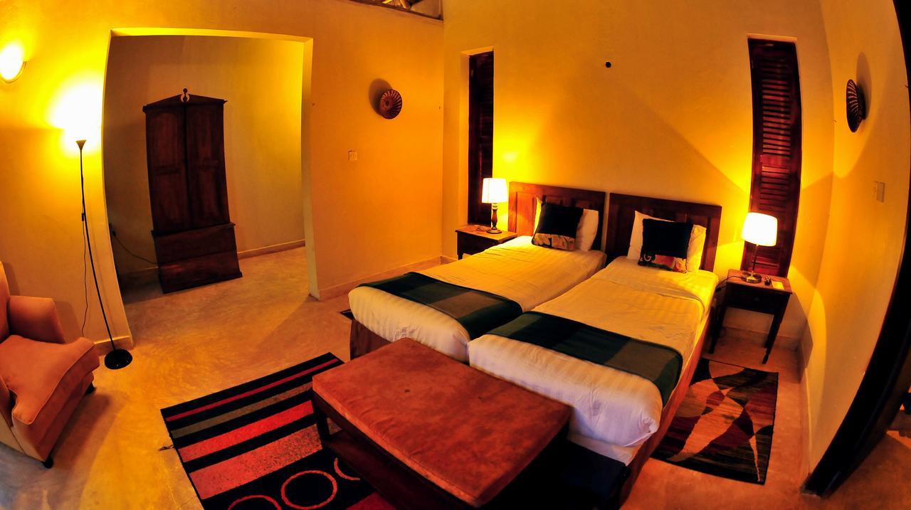 Brovad Sands Lodge Kalangala Exteriör bild